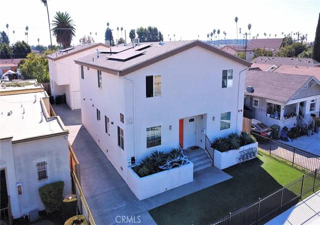 2nd image of 630 W 79th, Los Angeles, CA 90044 | MLS# CV25259038