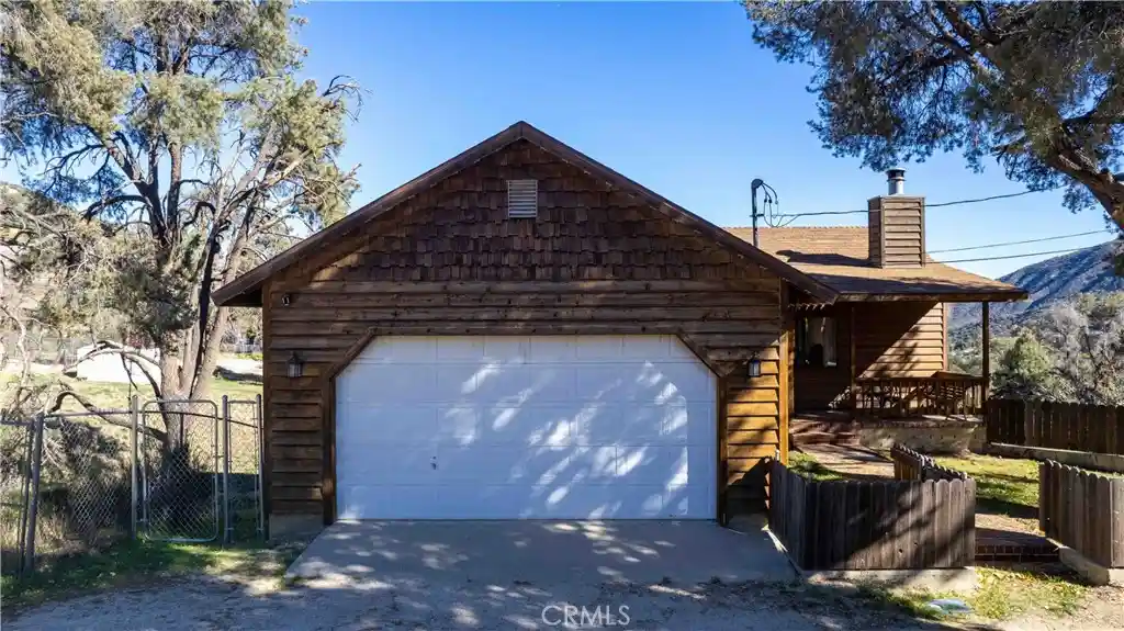 Photo 1 of Single family home for sale at 632 Julin Trl, Frazier Park, CA 93225 | MLS# SR25258154 | Listing updated on 2026-07-16