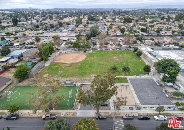4th image of 1503 E 109Th St, Los Angeles, CA 90059 | MLS# 25618335