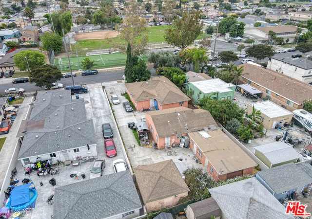 5th image of 1503 E 109Th St, Los Angeles, CA 90059 | MLS# 25618335