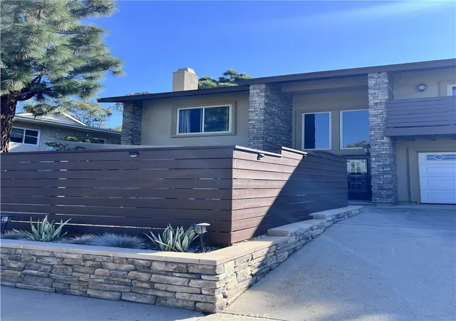 Homes for sale in Bonsall, CA | 31241 Old River Rd, Bonsall, CA 92003 | MLS# IG25250197