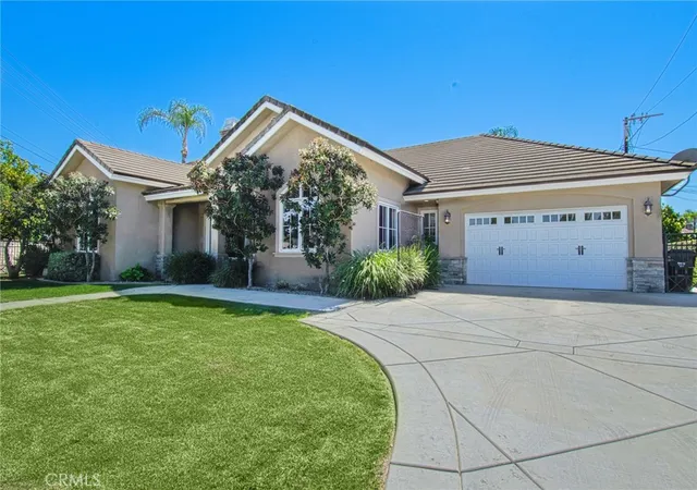 Photo 3 of Single family home for sale at 211 S Grand, West Covina, CA 91791 | MLS# OC25250744 | Listing updated on 2026-09-30