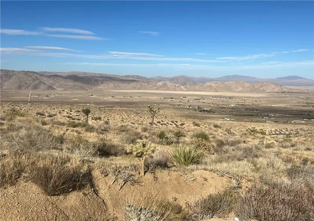 Photo 3 of Land for sale at 28138 Oriole, Lucerne Valley, CA 92356 | MLS# HD25260191 | Listing updated on 2026-05-27