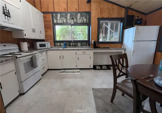 Homes for sale in Cobb, CA | 16135 Bottle Rock Rd, Cobb, CA 95426 | MLS# LC25260172