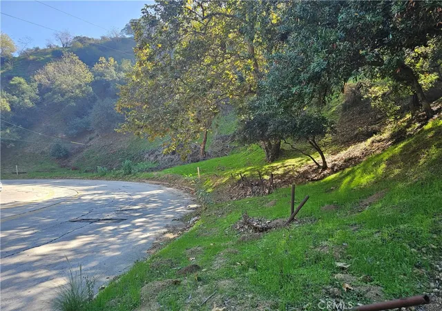 Photo 1 of Land for sale at 2161 Laurel Cyn Blvd, Los Angeles, CA 90046 | MLS# RS25253330 | Listing updated on 2026-04-21