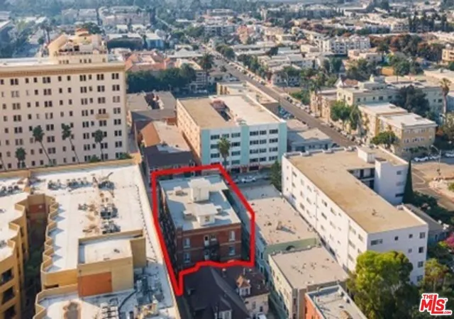 Homes for sale in Long Beach, CA | 330 Cedar Ave, Long Beach, CA 90802 | MLS# 25618923