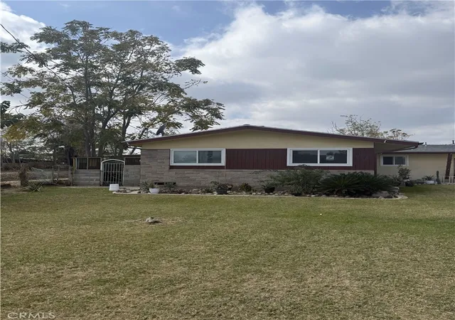 1st image of 99 O, Bakersfield, CA 93304 | MLS# PW25253665