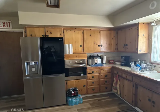 4th image of 99 O, Bakersfield, CA 93304 | MLS# PW25253665