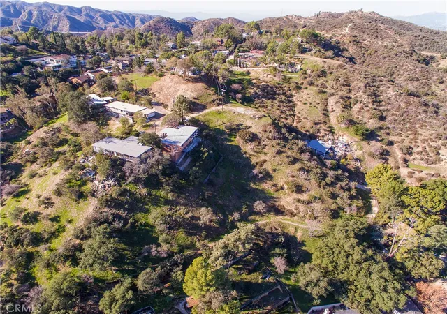 1st image of 0 Undefined, Tujunga, CA 91042 | MLS# WS25261458