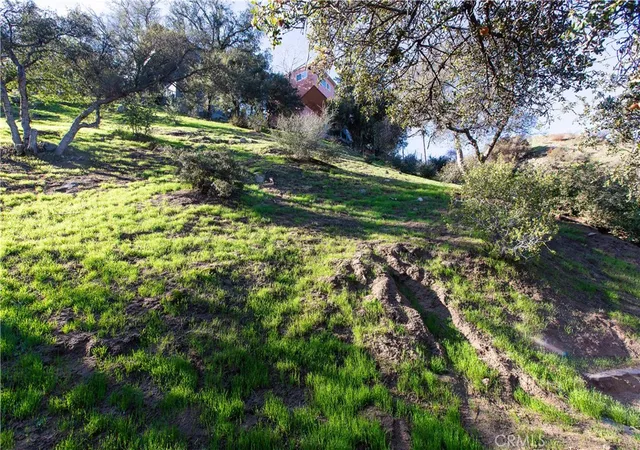 5th image of 0 Undefined, Tujunga, CA 91042 | MLS# WS25261458