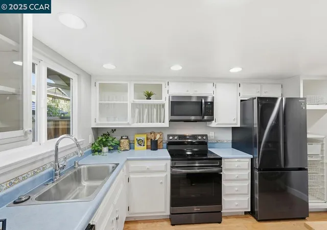 Homes for sale in Moraga, CA | 37 Miramonte Dr, Moraga, CA 94556 | MLS# 41117611