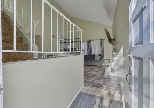 image of 320 Rolling Hills Ln, San Marcos, CA 92069 | MLS# NDP2510889