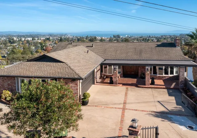Homes for sale in Santa Cruz, CA | 902 Laurent St, Santa Cruz, CA 95060 | MLS# ML82027765