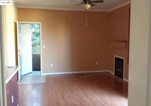 3rd image of 5201 Laguna Oaks Dr, Elk Grove, CA 95758