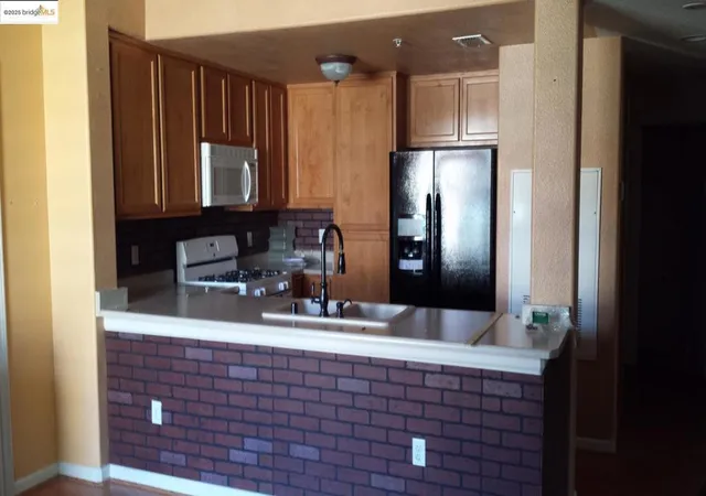 5th image of 5201 Laguna Oaks Dr, Elk Grove, CA 95758