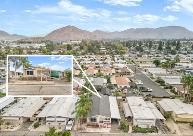 4th image of 138 Sir Damas Dr, Riverside, CA 92507 | MLS# IV25257496