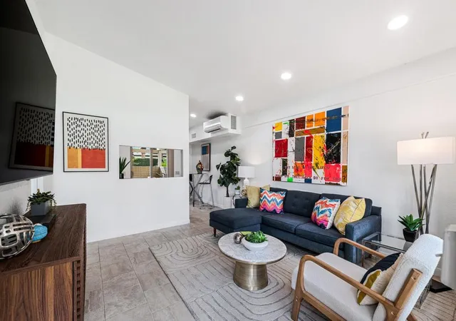 Homes for sale in Palm Springs, CA | 290 S San Jacinto Dr #8, Palm Springs, CA 92262 | MLS# 219138888PS