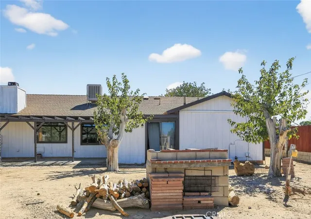 Photo 3 of Single family home for sale at 21101 Hacienda Blvd, California City, CA 93505 | MLS# SR25261881 | Listing updated on 2026-10-02