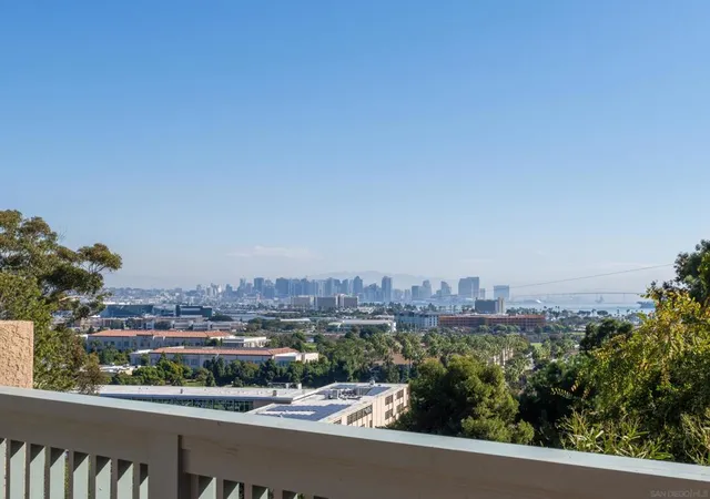 Photo 3 of Sale Pending at 3038 Udall St, San Diego, CA 92106 | MLS# 250044213SD | Listing updated on 2026-09-30