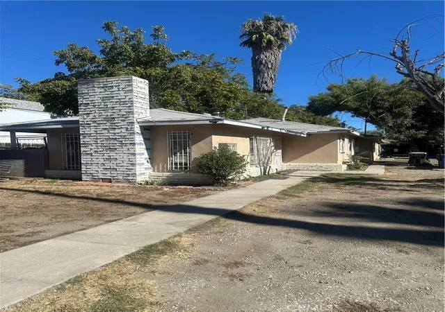 Photo 1 of Multi family home for sale at 933 N Mountain View, San Bernardino, CA 92410 | MLS# IV25262194 | Listing updated on 2026-04-09
