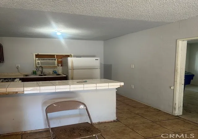 Photo 4 of House for sale at 933 N Mountain View, San Bernardino, CA 92410 | MLS# IV25262194 | Listing updated on 2026-04-09