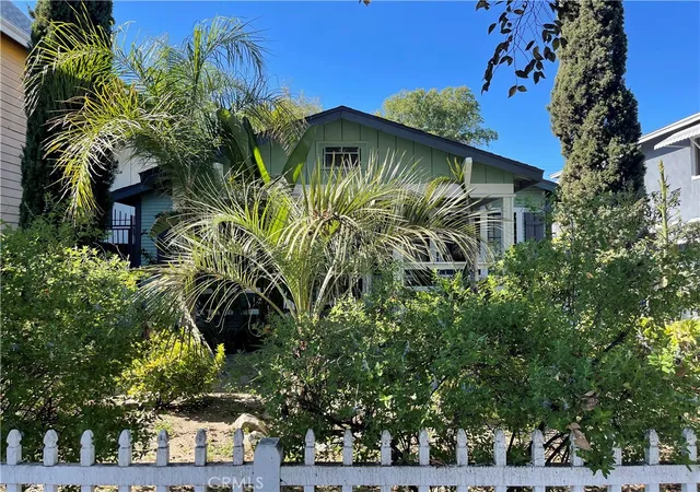 2nd image of 5221 Satsuma, North Hollywood, CA 91601 | MLS# RS25261500