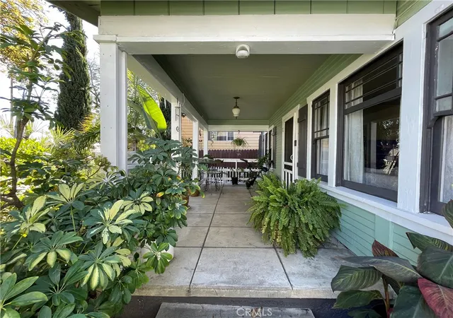 3rd image of 5221 Satsuma, North Hollywood, CA 91601 | MLS# RS25261500