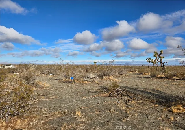 1st image of 0 Palmdale Rd 3100 531 01, Pinon Hills, CA 92372 | MLS# HD25262472