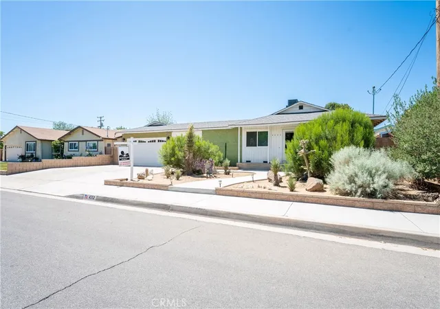 2nd image of 4552 W Avenue L12, Lancaster, CA 93536 | MLS# SR25262697