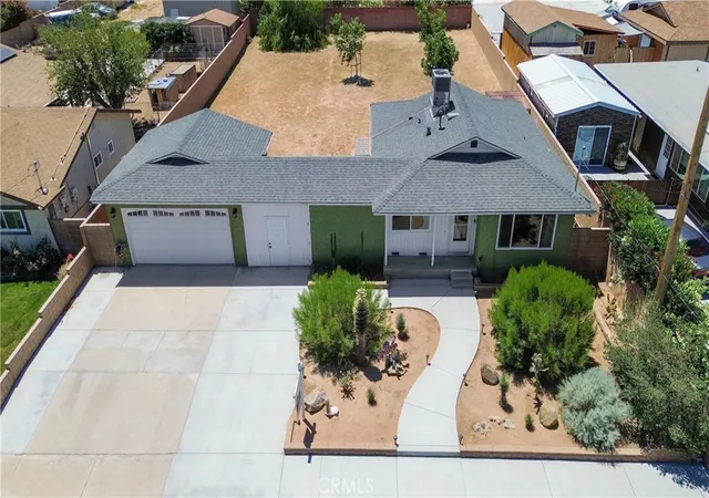 5th image of 4552 W Avenue L12, Lancaster, CA 93536 | MLS# SR25262697
