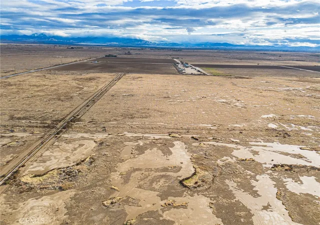 Photo 4 of Land for sale at 10000 E 87th Street, Lancaster, CA 93535 | MLS# OC25262905 | Listing updated on 2026-02-04