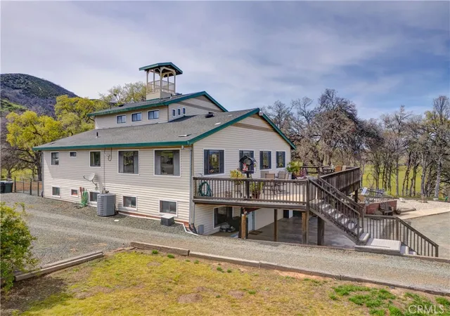Photo 3 of Mansion for sale at 340 Fritch Rd, Lakeport, CA 95453 | MLS# LC25228713 | Listing updated on 2026-09-28