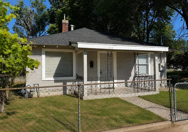 1st image of 40 Foss St, Susanville, CA 96130 | MLS# 219138973PS