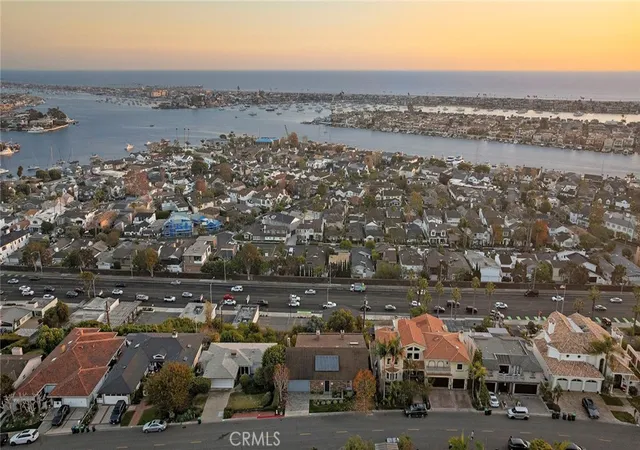Homes for sale in Newport Beach, CA | 521 Kings Rd, Newport Beach, CA 92663 | MLS# OC25263093