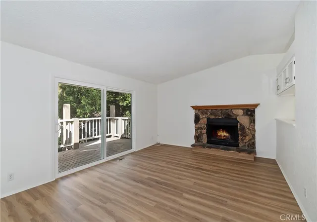 4th image of 142 Rockledge Ln, Lake Arrowhead, CA 92352 | MLS# IG25262490
