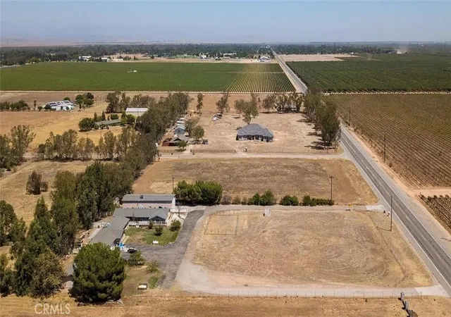 2nd image of 34681 Avenue 12, Madera, CA 93636 | MLS# FR25263485