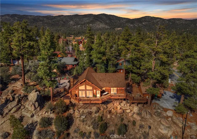 Photo 1 of Single family home for sale at 340 Stoney Crk, Big Bear Lake, CA 92315 | MLS# IG25262383 | Listing updated on 2026-10-01