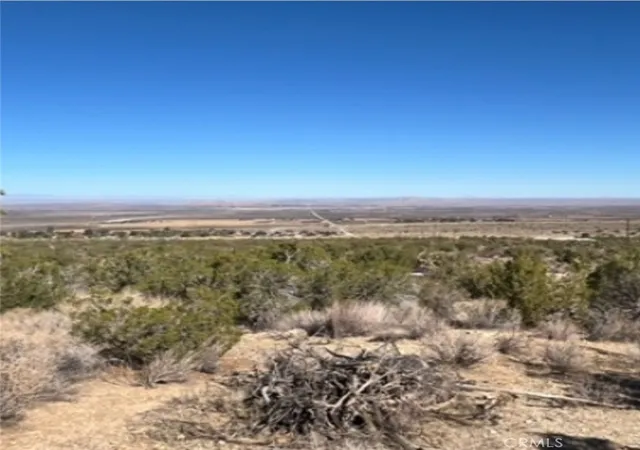 1st image of 0 Y8/vic Vac Ave, Llano, CA 93544 | MLS# DW25263892