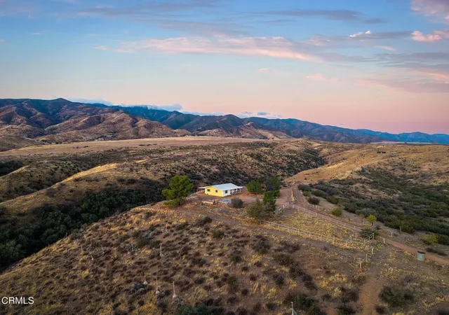 Homes for sale in New Cuyama, CA | 7451 Foothill Rd, New Cuyama, CA 93254 | MLS# V1-33483