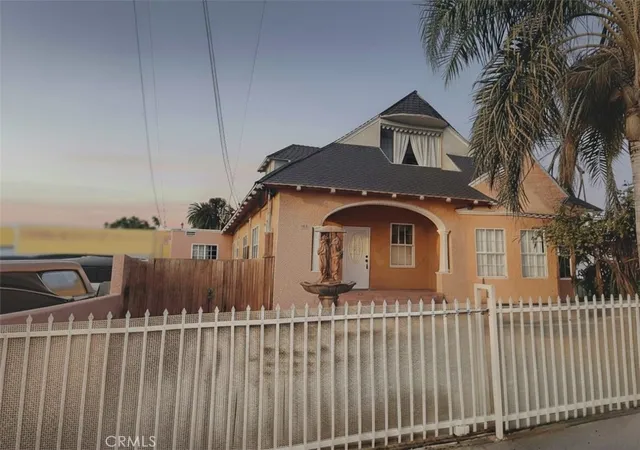 Photo 1 of Sale Pending at 2431 East 4th, Los Angeles, CA 90033 | MLS# PW25261814 | Listing updated on 2026-09-28