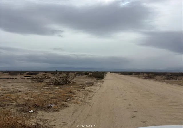 Photo 2 of Land for sale at 0 Vic Ave R6 225 Ste, Palmdale, CA 93591 | MLS# SR25264151 | Listing updated on 2026-03-30