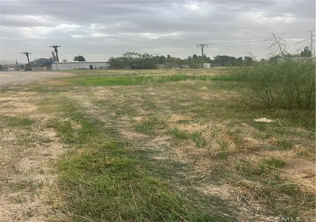 1st image of 0 N Main St, Porterville, CA 93257 | MLS# PW25264281