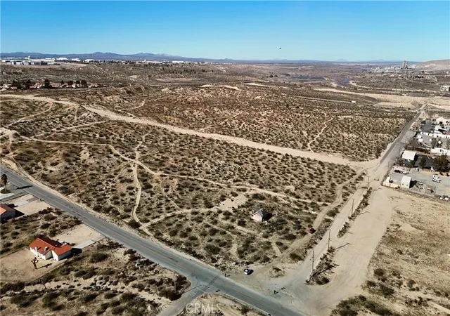4th image of 0 Rancho Rd, Victorville, CA 92394 | MLS# HD25264581
