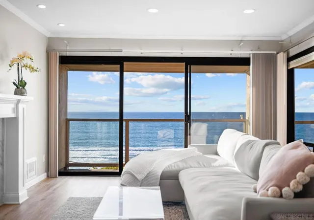 Condo for sale at 515 S Sierra Ave #119, Solana Beach, CA 92075 | MLS# 250044526SD