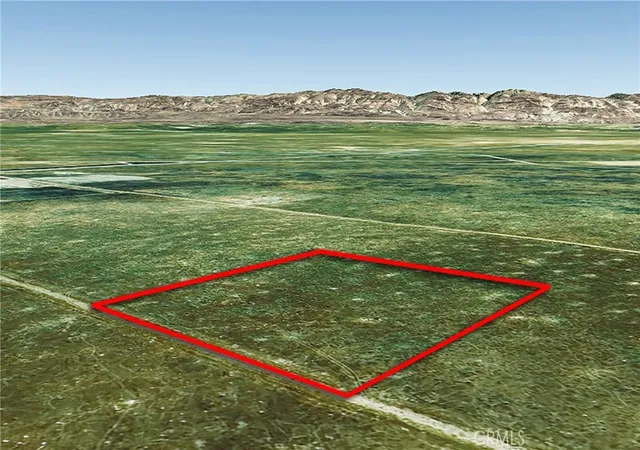 3rd image of 13790 Gallant Rd, Santa Margarita, CA 93453 | MLS# PI25264691