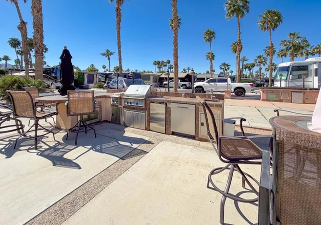 Manufactured home for sale at 80394 Avenue 48 #71, Indio, CA 92201 | MLS# 219139131DA