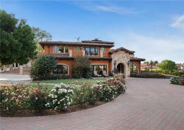 2nd image of Villagio, Corona, CA 92886