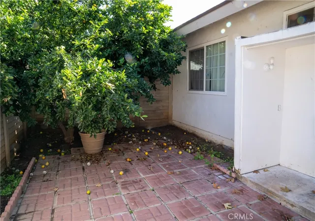 Homes for sale in Tustin, CA | 14802 Newport Ave, Tustin, CA 92780 | Houzeo