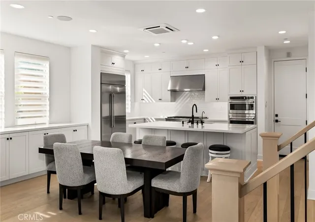 Photo 3 of Sale Pending at 2127 Cresta, Newport Beach, CA 92660 | MLS# PW25265639 | Listing updated on 2026-06-19