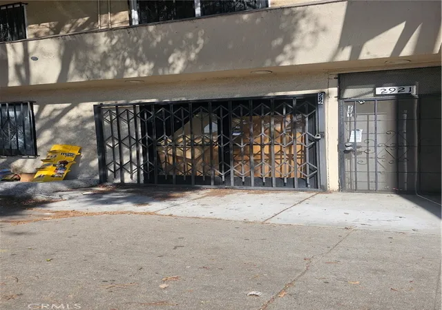 2nd image of 2921 W Florence, Los Angeles, CA 90043 | MLS# WS25265749
